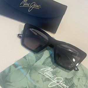 Maui Jim Kini Kini Polarized Fashion Sunglasses - Black with Crystal